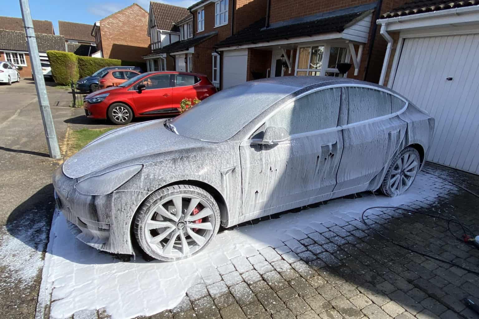 Cleaning your Tesla TeslaEV.co.uk